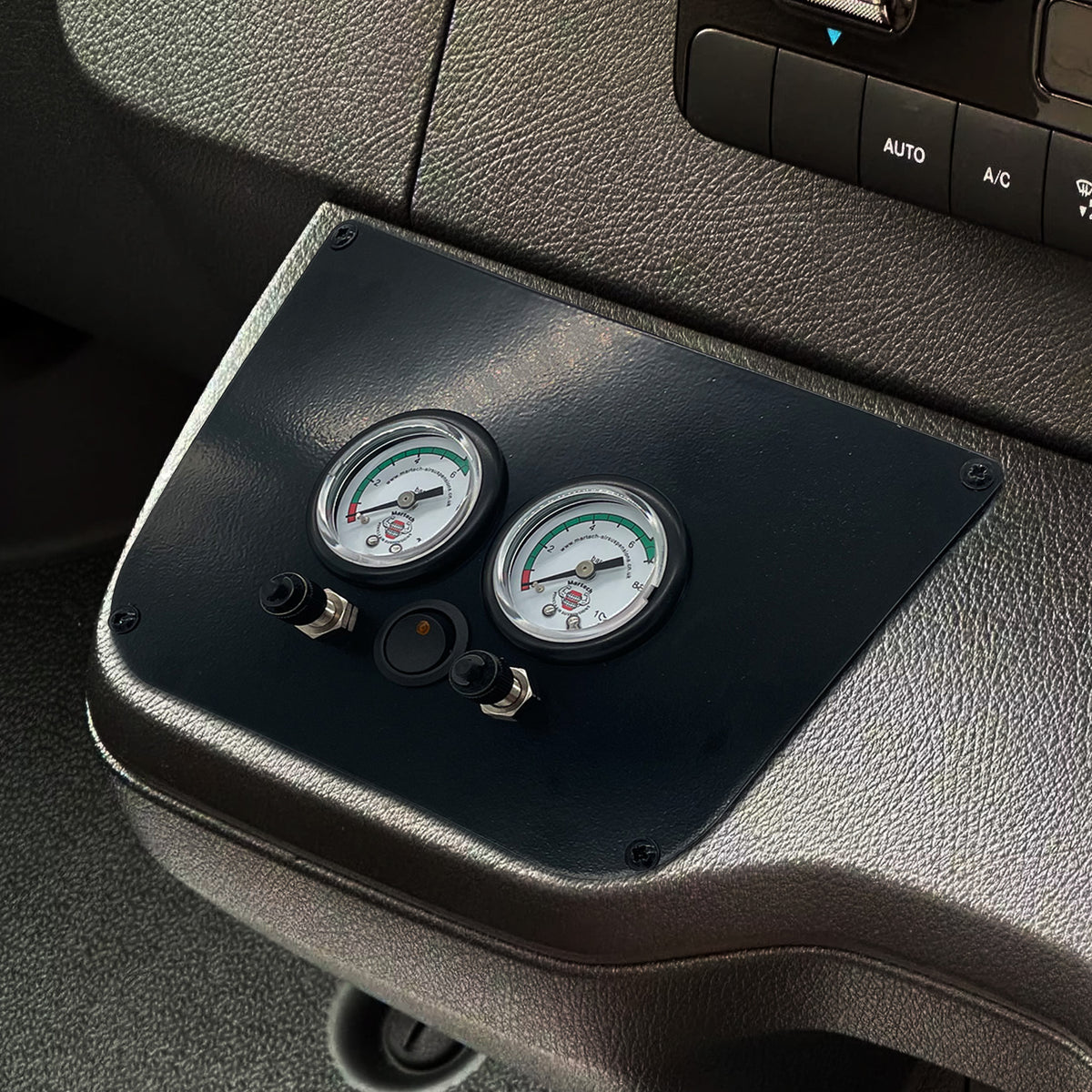 Dual Control Kit (Dash) for Mercedes Sprinter (FWD) from 2018 onwards ...